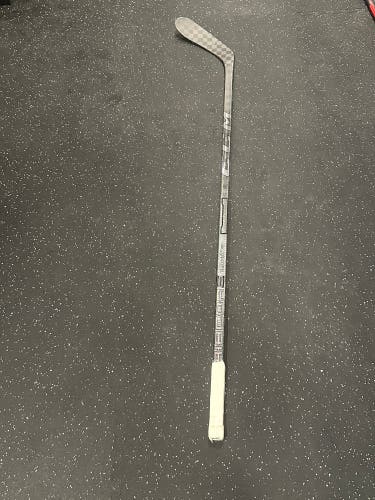 Intermediate CCM JetSpeed FT5 Pro Left Hand Hockey Stick P28 55 Flex (Used)