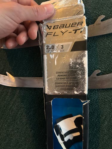 Bauer Fly-X 230 mm (Used)