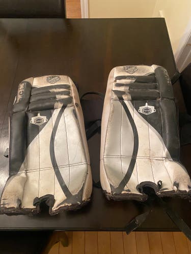 24" CCM Goalie Leg Pads (Used)