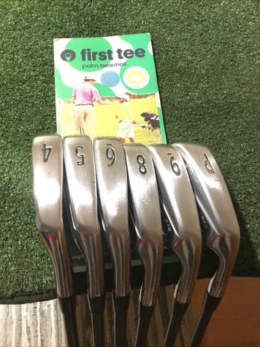 Titleist AP2 710 Forged Irons Set 4-PW, No 7i Regular VS Proto-T 75g Graphite