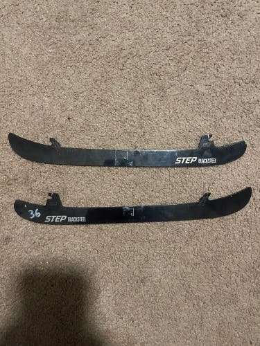 CCM Black Step Steel 272 mm (Used)