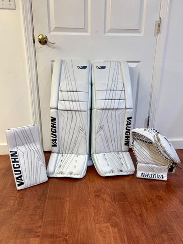35" + 2 Vaughn Velocity V9 Pro Carbon USA Regular Goalie Full Set (Reconditioned)