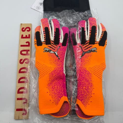 Puma FUTURE Ultimate NC Inseam Cut Soccer Goalkeeper Gloves 042064-12 Size 7 NWT
New
