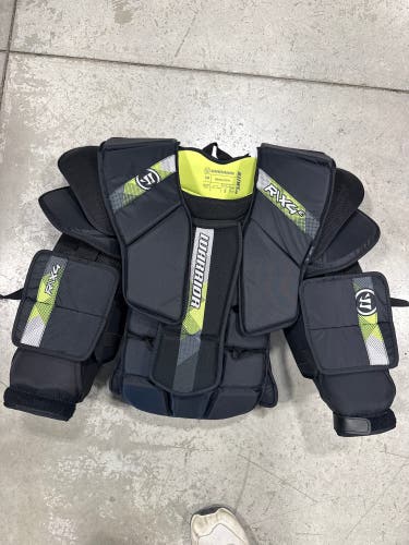 Warrior Ritual X4 E Goalie Chest Protector (New) | Senior Small