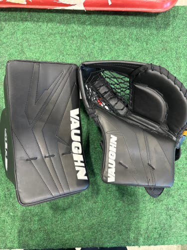Black Junior Vaughn SLR4 Goalie Glove & Blocker Set Regular (New)