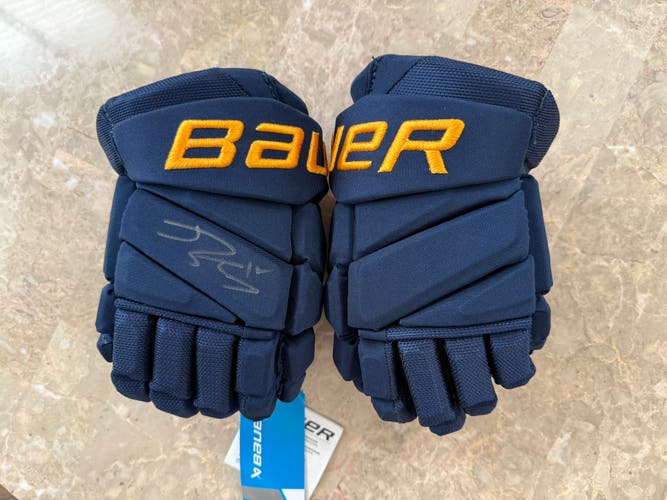 Bauer Pro Hyperlite Gloves 13" Pro Stock St. Louis Blues Robert Thomas