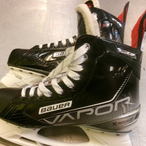 Used Bauer X3.7 Senior Hockey Skate Senior 9.5 11339-s000203102
