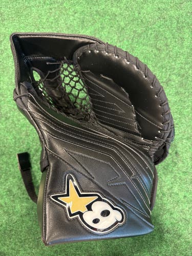 Black Intermediate Brian's Iconik X Goalie Glove Regular (New)