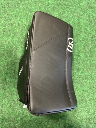 Black Junior Warrior Ritual G7 Goalie Blocker Regular (New)