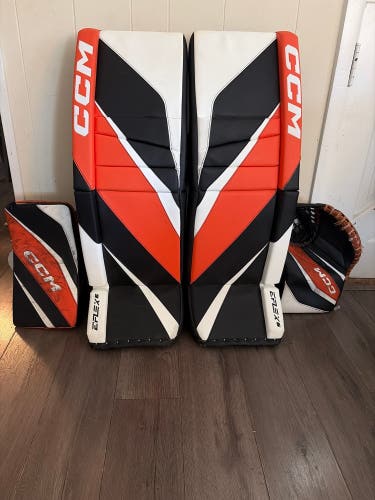 33" CCM EFlex 6 Regular Goalie Full Set (Used)