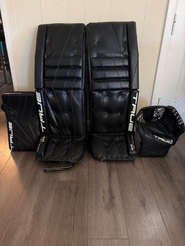 33" True 7X3 Regular Goalie Full Set (Used)