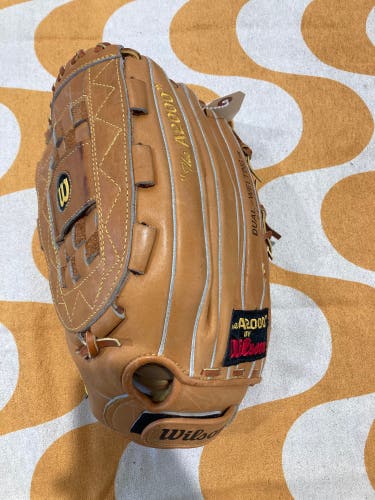 Brown Wilson A2002 LH Pitcher's Softball Glove 13" (Used)