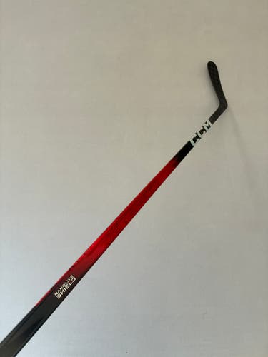 New 65 Flex P29 Senior CCM Ribcor Team (Jetspeed dress) Left Hand Hockey Stick - Red