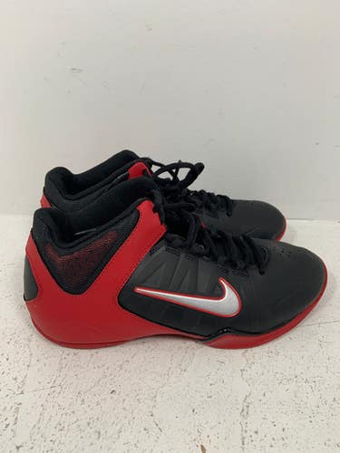 Used Nike Senior 7 Basketball Shoes 11339-s000126955