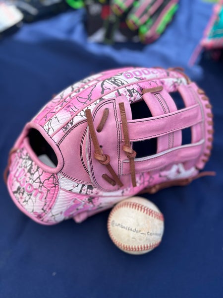 Wilson A2000 RHT Cherry Blossom Model 12.75” Outfield Baseball Glove Trapeze Web