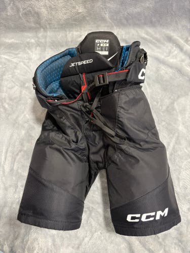 Black Junior Medium CCM JetSpeed + Hockey Pants (Used)