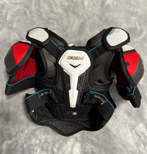 Small Junior CCM JetSpeed FT6 Shoulder Pads (Used)