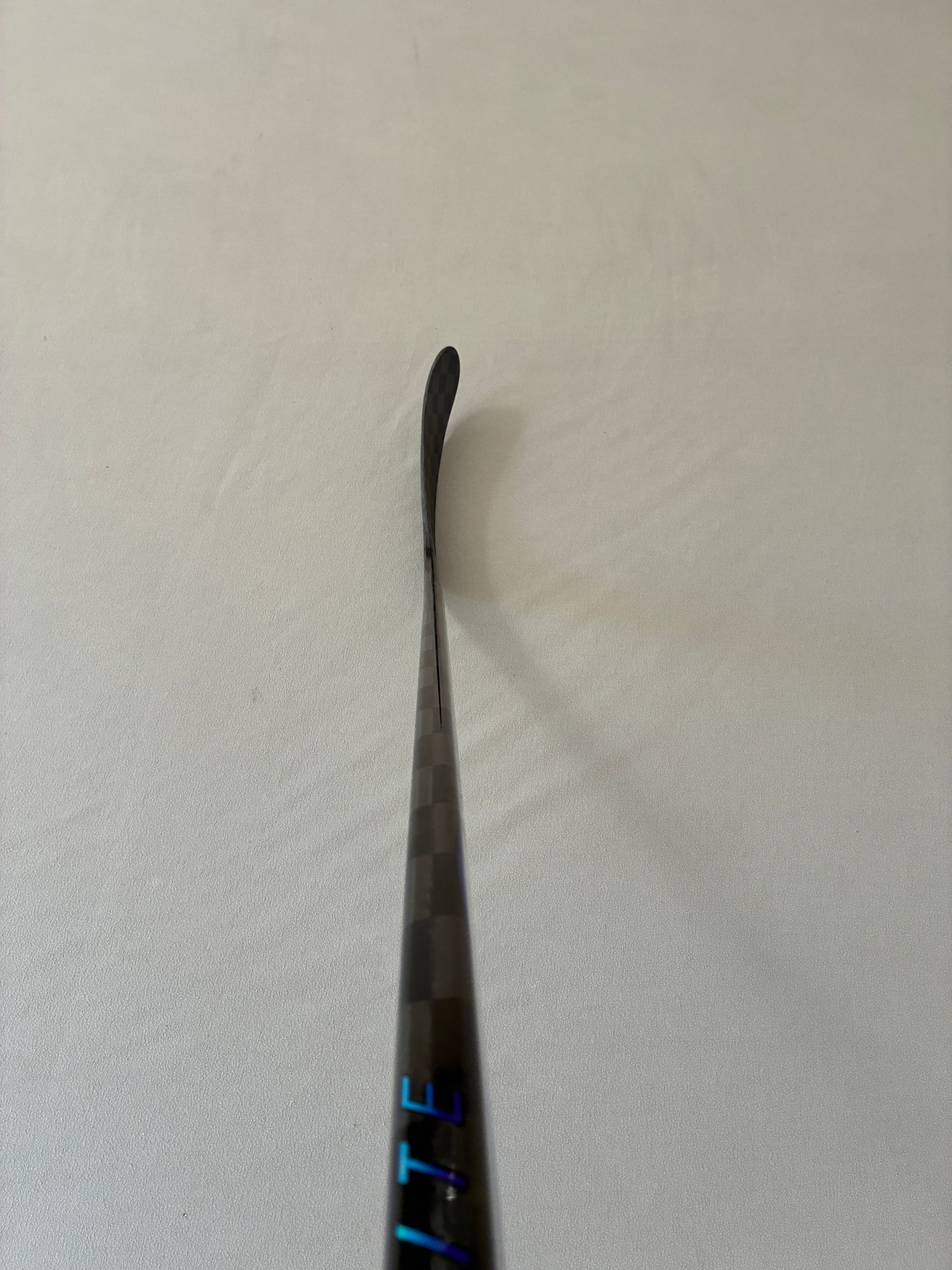 New 77 Flex P28 Senior Bauer Vapor Flylite Left Hand Hockey Stick