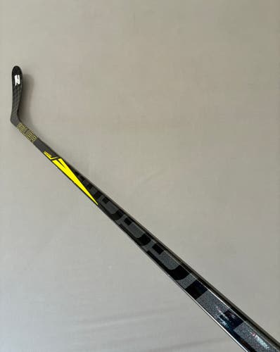 Used 65 Flex P28 Intermediate Bauer Supreme 3S Right Hand Hockey Stick