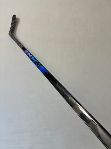 New 75 Flex P28 Senior CCM Ribcor Trigger 10 Pro Right Hand Pro Stock Hockey Stick