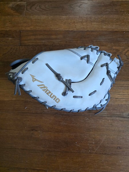 2024 Mizuno LH First Base MVP Prime Softball Glove 13" (Used)