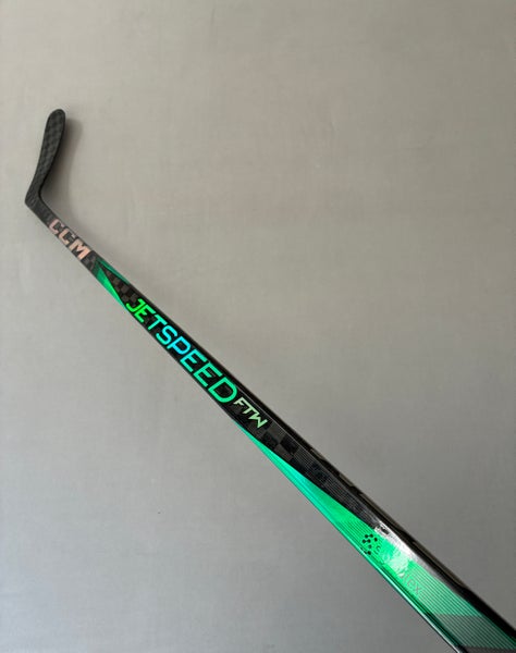 Used 60 Flex P29 Intermediate CCM JetSpeed FTW Right Hand Hockey Stick