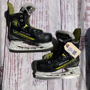 Youth Bauer Vapor X4 Hockey Skates Regular Width 13 (Used)