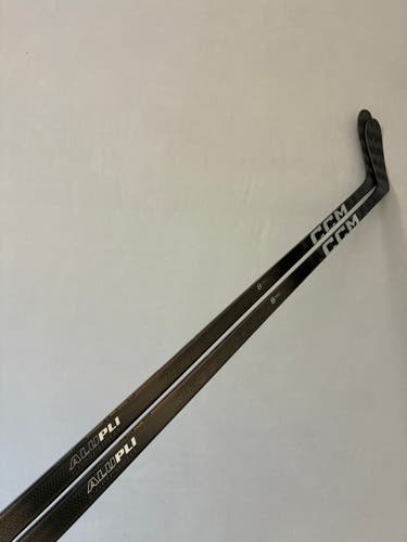 *2 Pack* of New 75 Flex P28 Senior CCM Jetspeed FT8 Pro Left Hand Hockey Sticks - Black