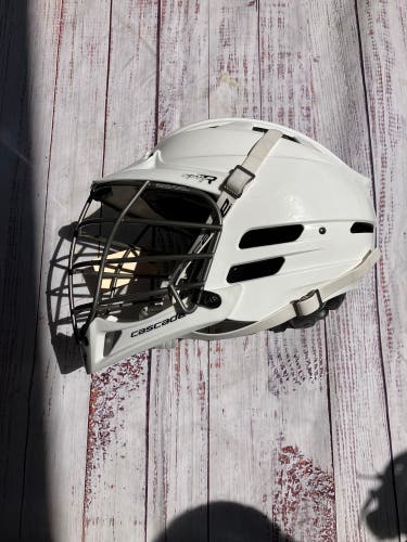 White Adult S/M Cascade CPV-R Helmet (Used)