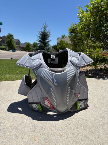 Medium Adult Maverik MX Shoulder Pads (Used)