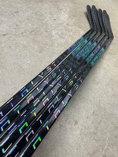 6 Pack 85 Flex P28 Senior True Catalyst 9x Left Hand Hockey Stick Pro Stock (New)