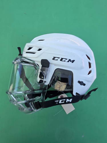 White Medium CCM Tacks 710 Helmet