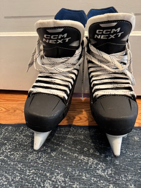 Black CCM Next Hockey Skates Regular Width 7 (Lightly Used)