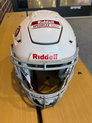 Youth Medium Riddell SpeedFlex Helmet (New)
