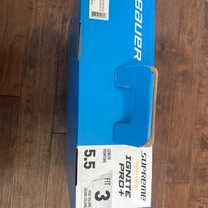Bauer Ignite Pro+ Hockey Skates EEE Size 5.5 (New)
