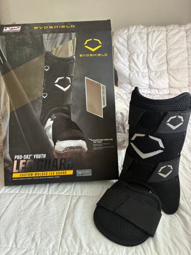 Black Junior EvoShield Leg guard Shin Guards (New)