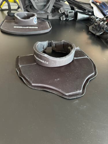 Passau Roughneck Goalie Neck Guard