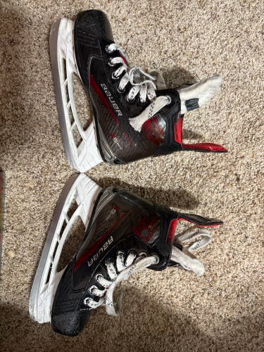 2023 Bauer Vapor X5 Pro Hockey Skates Regular Width 13.5 (Used)