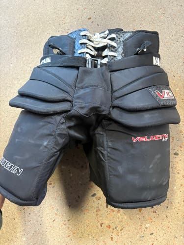 Black Intermediate XL Vaughn Velocity V10 Hockey Goalie Pants (Used)