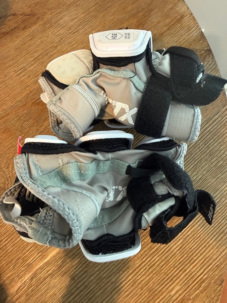 Medium Adult STX Stallion 500 Arm Pads (Used)
