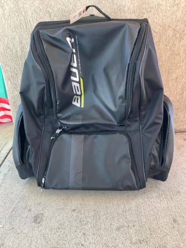 Bauer Elite Wheeled Bag (Used)