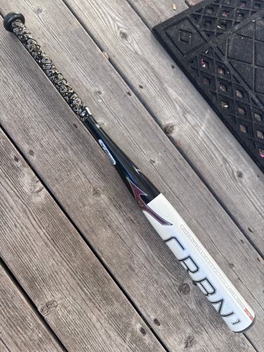 2024 Mizuno F24 CRBN1 31” 21oz Composite Bat (-10) ( Used)