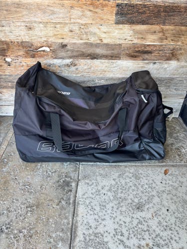Bauer Elite Wheeled Bag