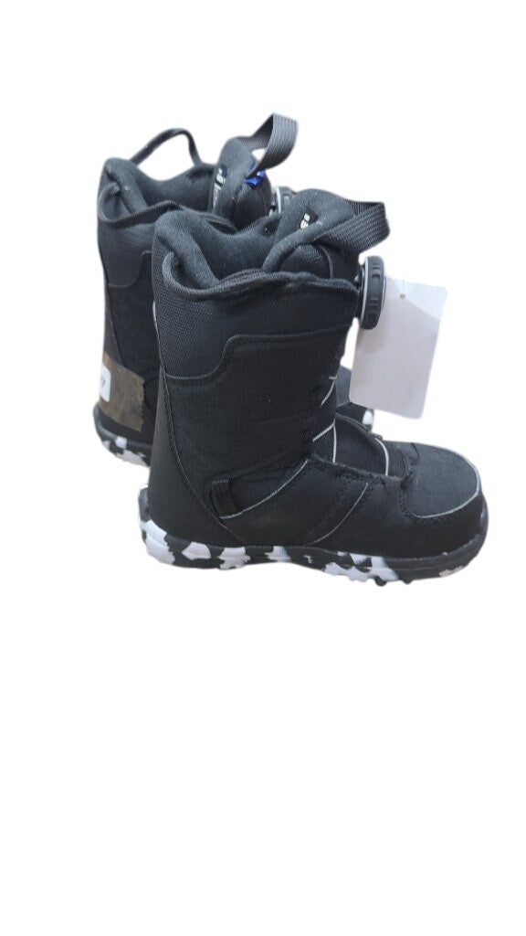 Burton Snowboard Boots Grom BOA Kids Used Size 12Y | SidelineSwap