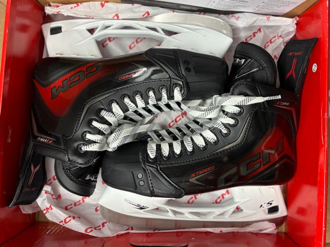 CCM JetSpeed FT890 Hockey Skates - Senior 8.5 / Wide (Like New)
