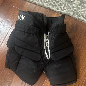 Junior Large Reebok 18k Hockey Goalie Pants (Used)