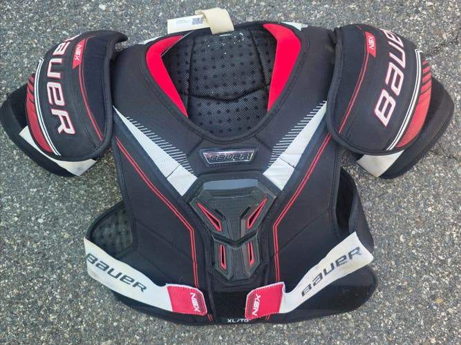 XL Senior Bauer NSX Shoulder Pads