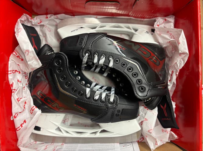 CCM JetSpeed FT890 Hockey Skates - Senior 7 / Regular Width (New)