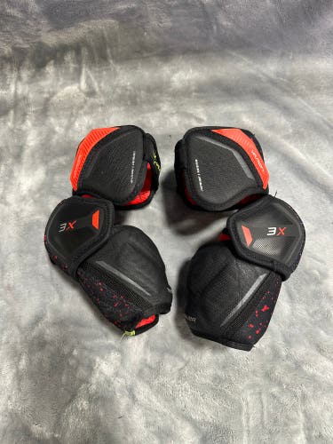 Intermediate Medium Bauer Vapor 3X Pro Elbow Pads (Used)