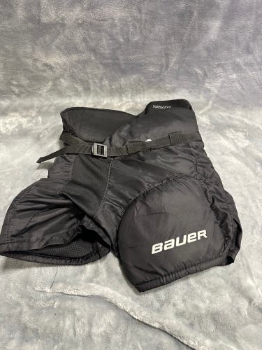 Black Youth Small Bauer Nexus 400 Hockey Pants (Used)